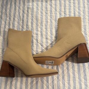 Stylish Tan Ankle Boots for Women
